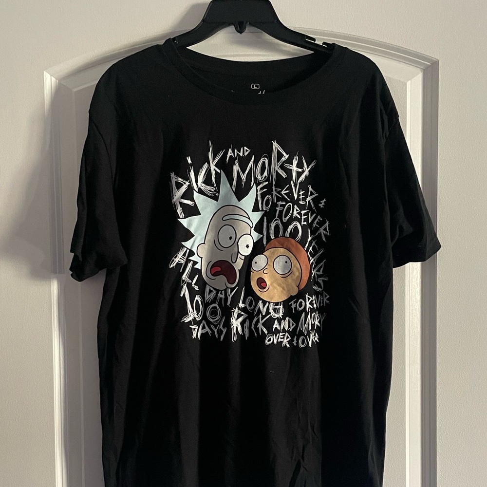 Rick and Morty hot topic graphic tshirt